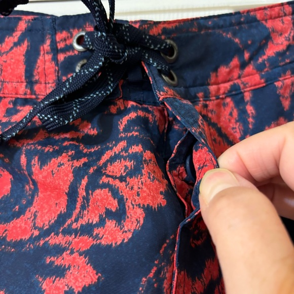 Patagonia Wavefarer Board Shorts Blue Orange All Over Floral Print size 34 - Picture 3 of 14